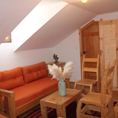 Pubhouse & Rooms Pahulja Kolašin Екстериор снимка