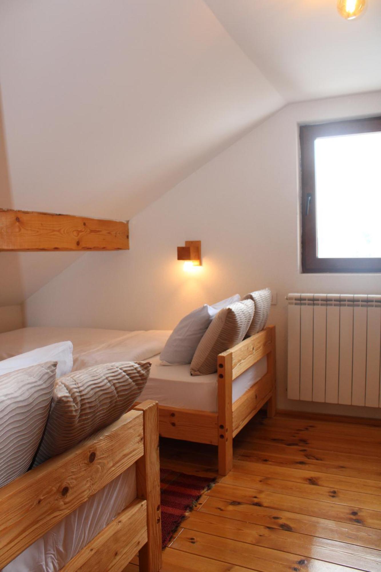 Pubhouse & Rooms Pahulja Kolašin Екстериор снимка
