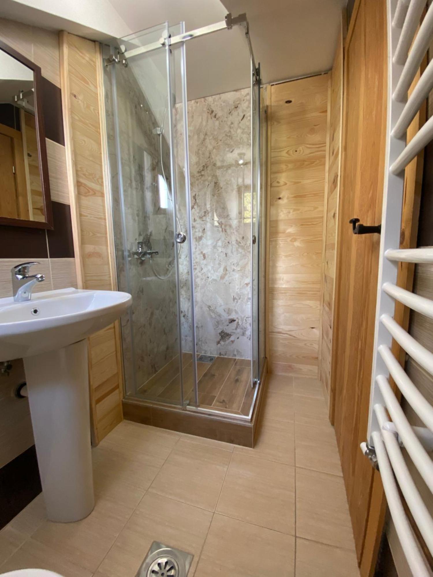 Pubhouse & Rooms Pahulja Kolašin Екстериор снимка