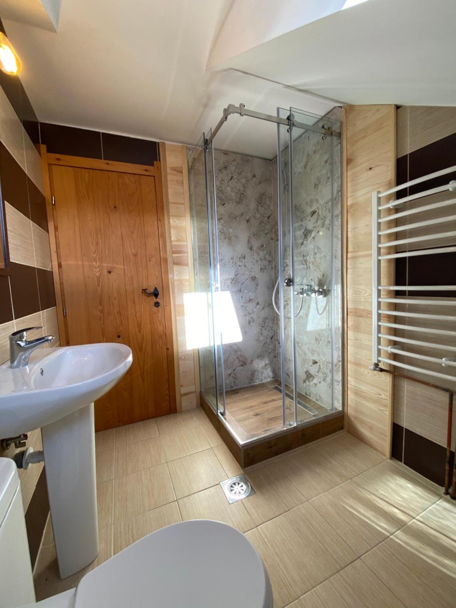 Pubhouse & Rooms Pahulja Kolašin Екстериор снимка